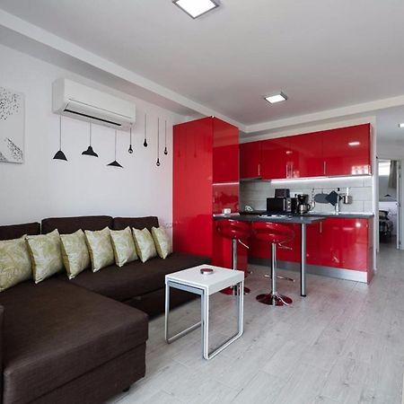 4 Minutes Walk From Yumbo Apartment Maspalomas  Bagian luar foto