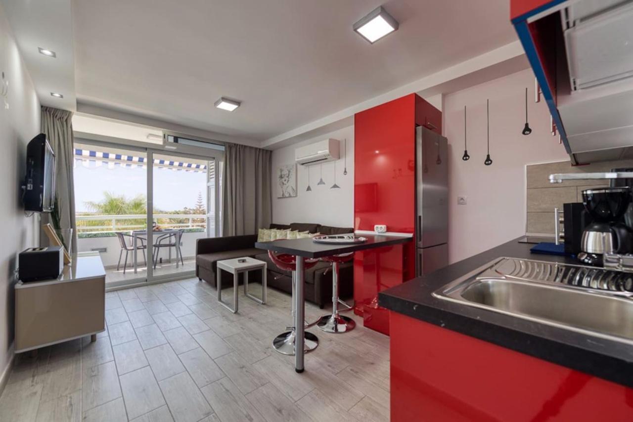 4 Minutes Walk From Yumbo Apartment Maspalomas  Bagian luar foto